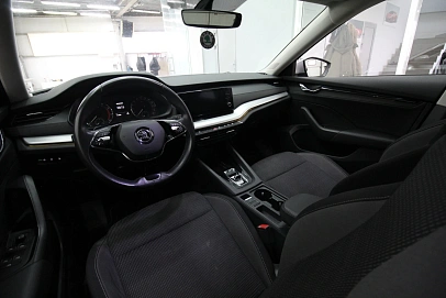 Skoda Octavia, 2021г, передний привод, автомат