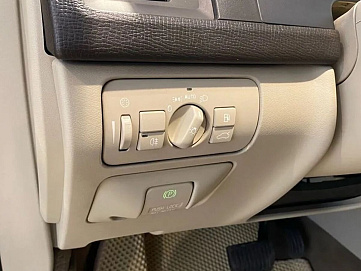 Volvo , 2012г., передний привод, автомат