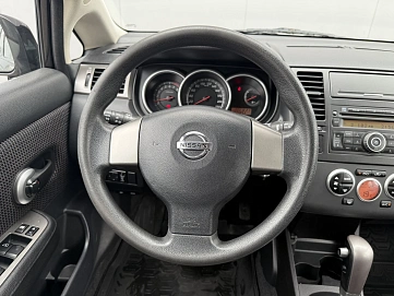 Nissan Tiida, 2011г, передний привод, автомат