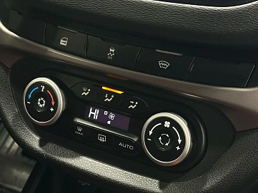 Lada (ВАЗ) Vesta, 2019г, передний привод, механика