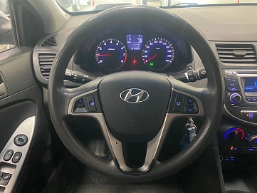 Hyundai Solaris, 2015г, передний привод, механика