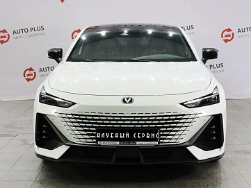 Changan UNI-V, 2023г, передний привод, робот