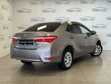 Toyota Corolla, 2013г, передний привод, автомат