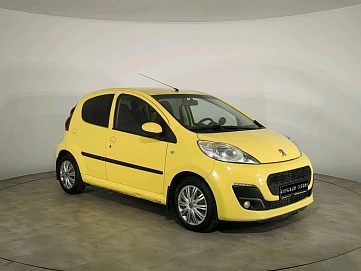 Peugeot 107, 2012г, передний привод, робот