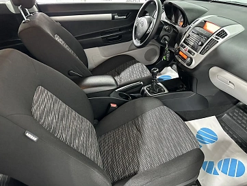 Kia Ceed, 2009г, передний привод, механика