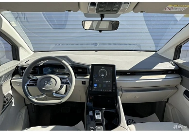 Hyundai Custin, 2024г, передний привод, автомат