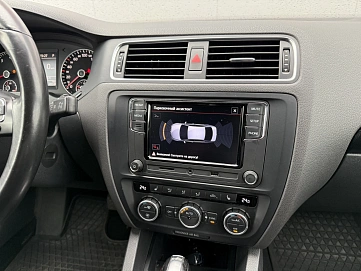 Volkswagen Jetta, 2014г, передний привод, робот