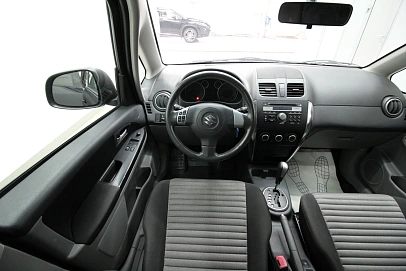 Suzuki SX4, 2013г, передний привод, автомат