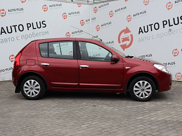 Renault Sandero, 2011г, передний привод, механика