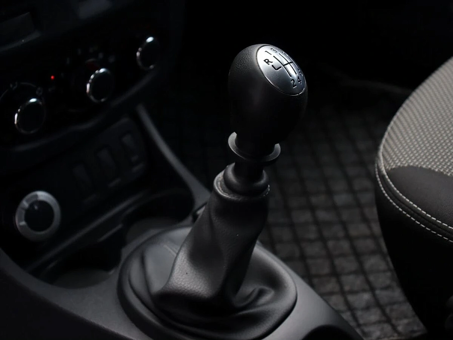 Renault Duster, 2018г., полный привод, механика