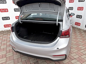 Hyundai Solaris, 2018г., передний привод, автомат
