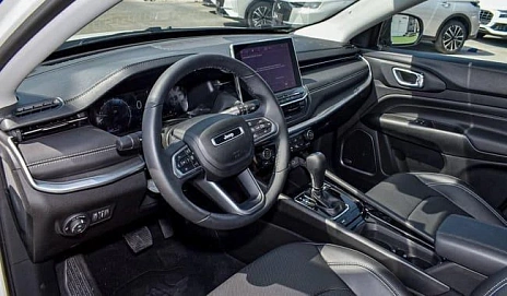 Jeep Compass, 2022г, передний привод, робот