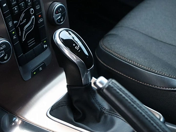 Volvo , 2014г., передний привод, автомат
