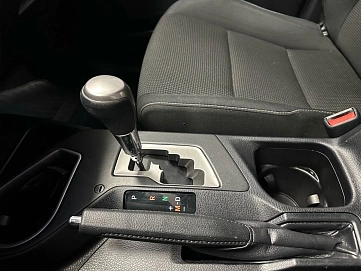 Toyota RAV4, 2018г, передний привод, автомат