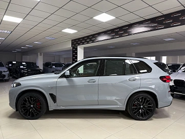 BMW X5, 2025г, полный привод, автомат