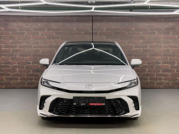 Toyota Camry, 2024г, передний привод, вариатор