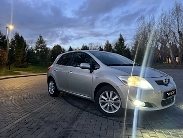 Toyota Auris, 2007г, передний привод, робот