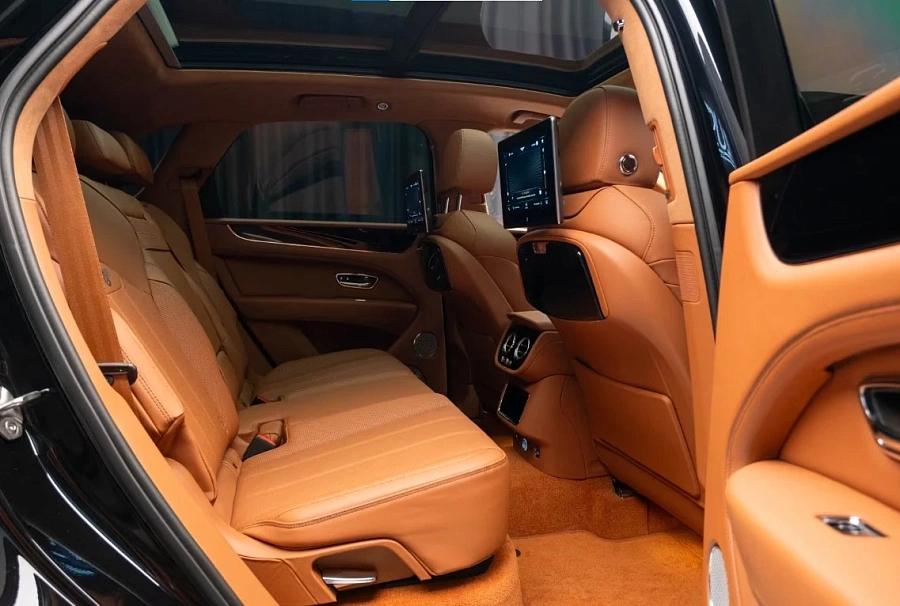 Bentley Bentayga, 2024г., полный привод, автомат