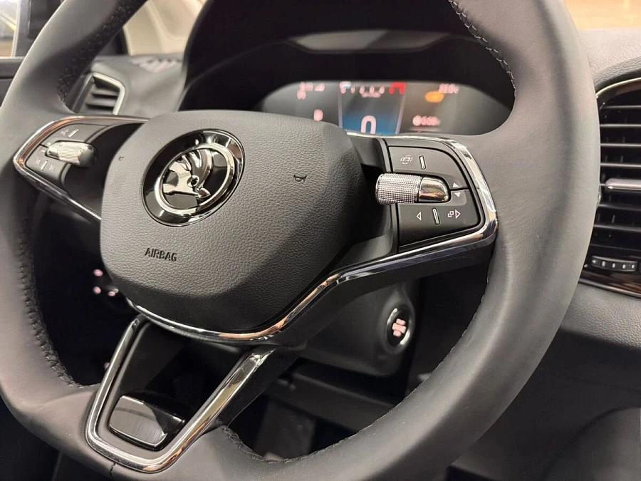 Skoda Karoq, 2025г., передний привод, робот