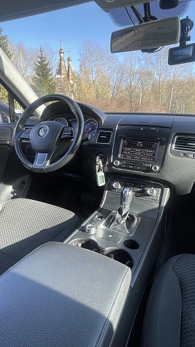 Volkswagen Touareg, 2012г, полный привод, автомат