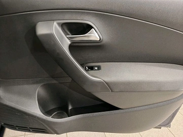 Volkswagen Polo, 2013г, передний привод, автомат