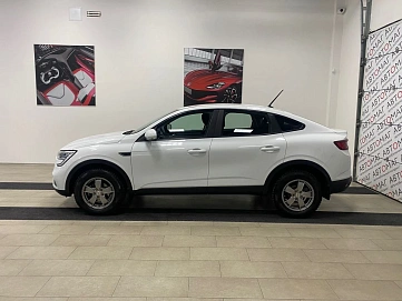 Renault Arkana, 2019г, передний привод, вариатор