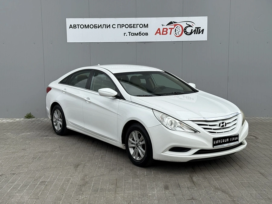 Hyundai Sonata, 2011г., передний привод, автомат
