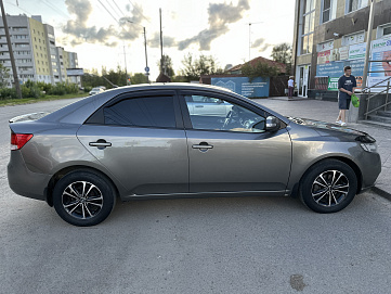 Kia Cerato, 2009г, передний привод, автомат