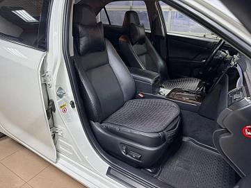 Toyota Camry, 2015г, передний привод, автомат