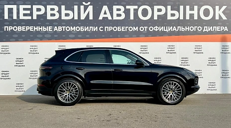 Porsche Cayenne, 2018г, передний привод, автомат