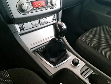 Ford Focus, 2010г, передний привод, механика