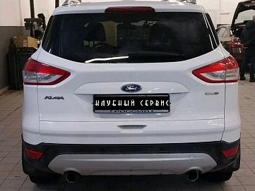 Ford Kuga, 2013г, передний привод, автомат