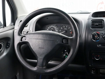 Suzuki , 2001г., передний привод, механика