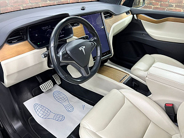Tesla Model X, 2020г, полный привод, автомат