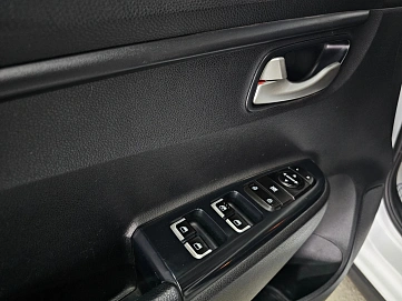 Kia , 2019г., передний привод, автомат