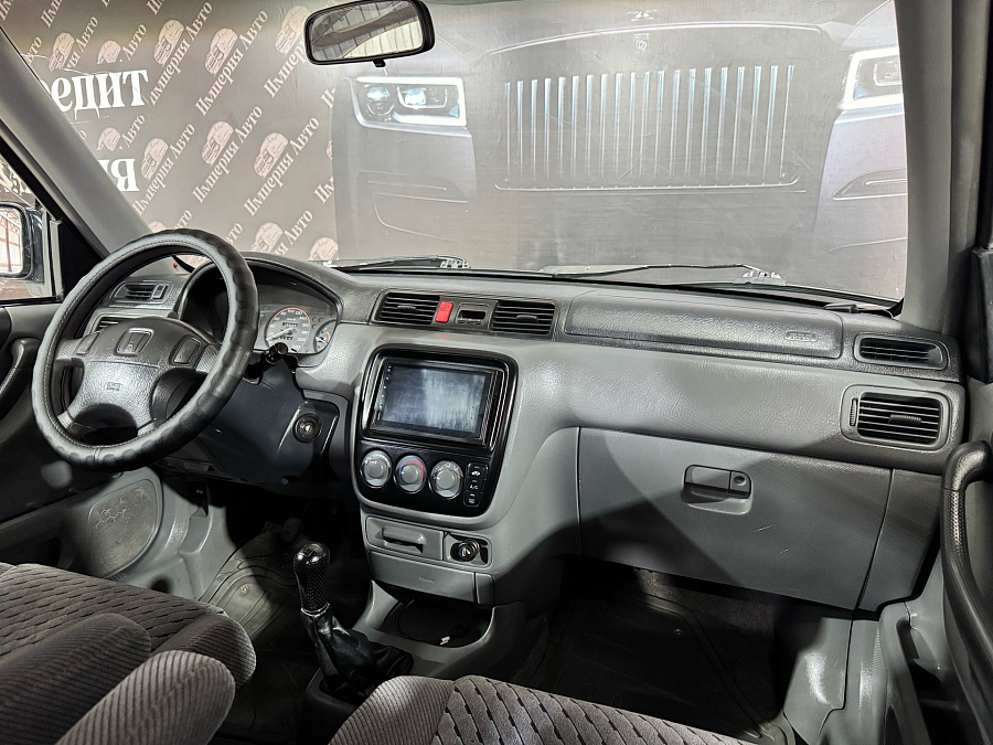 Honda CR-V, 2001г., полный привод, механика