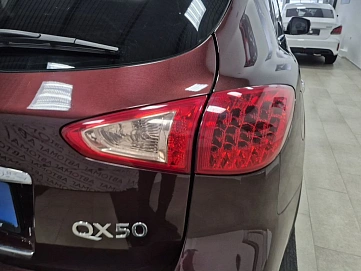 Infiniti QX50, 2016г, полный привод, автомат
