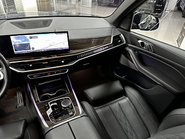 BMW X5, 2023г, полный привод, автомат