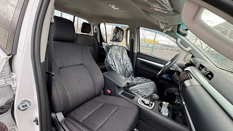 Toyota Hilux, 2024г, полный привод, автомат