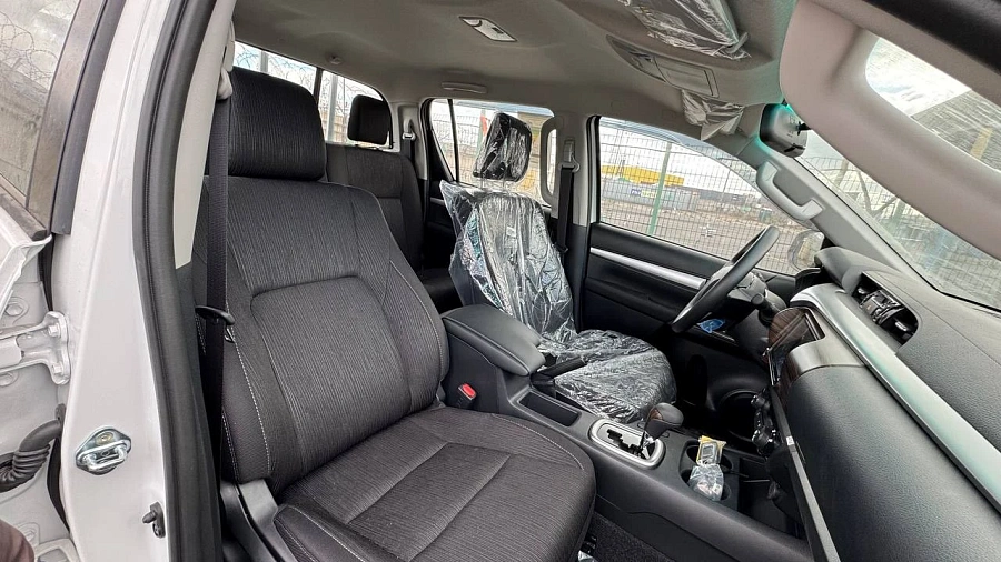 Toyota Hilux, 2024г., полный привод, автомат