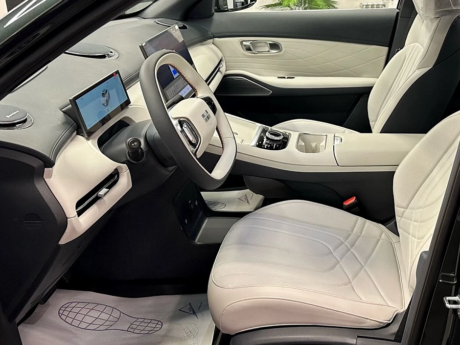 Geely Galaxy Starship 7, 2025г.