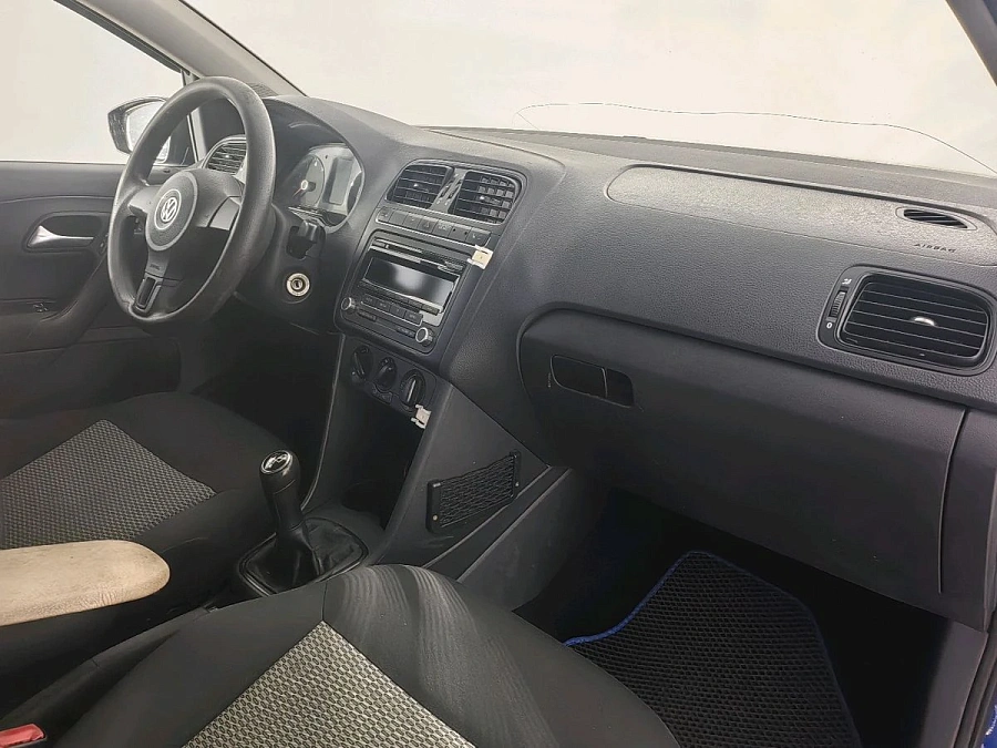 Volkswagen Polo, 2011г., передний привод, механика