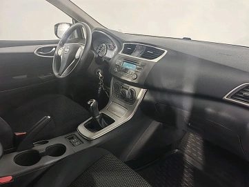 Nissan Tiida, 2015г., передний привод, механика