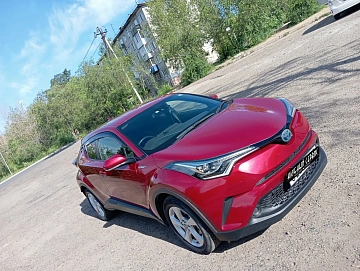 Toyota C-HR, 2018г, передний привод, вариатор