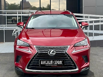 Lexus NX, 2017г, полный привод, вариатор