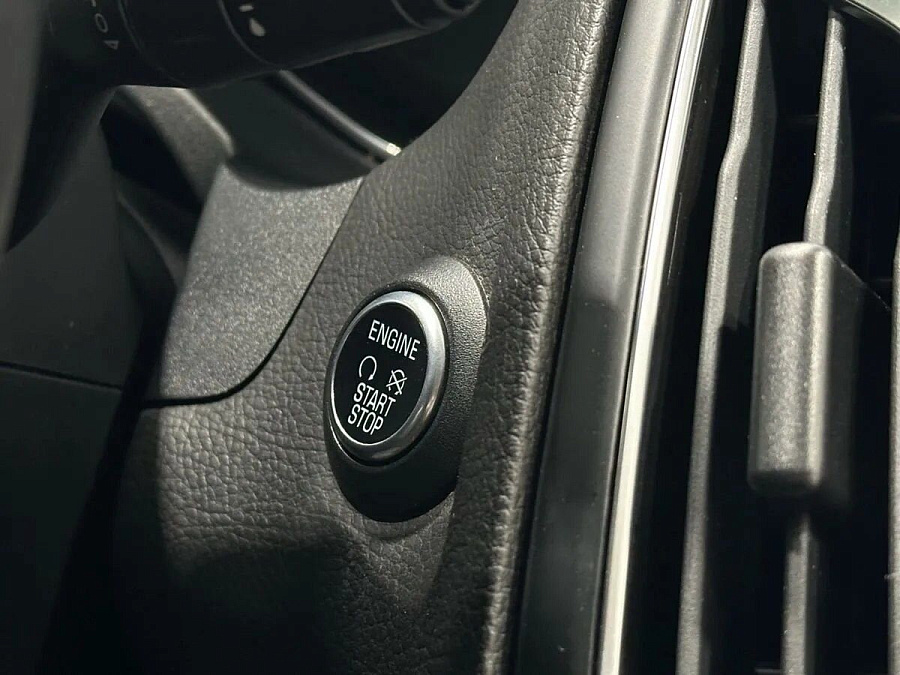 Ford Focus, 2017г., передний привод, робот