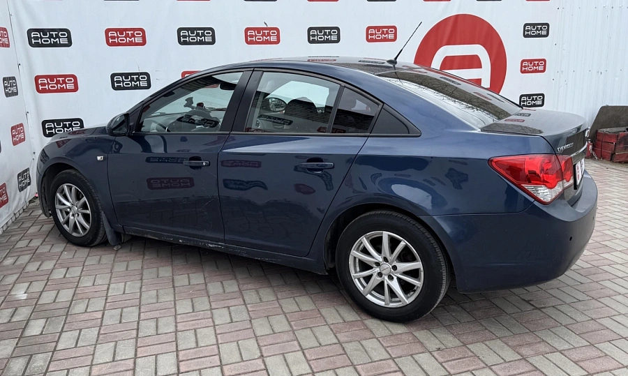 Chevrolet Cruze, 2011г., передний привод, автомат