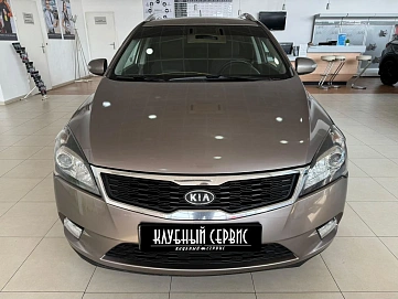 Kia Ceed, 2012г, передний привод, автомат