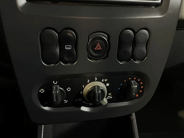 Renault Logan, 2010г, передний привод, механика