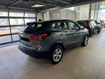 Nissan Qashqai, 2019г, передний привод, вариатор
